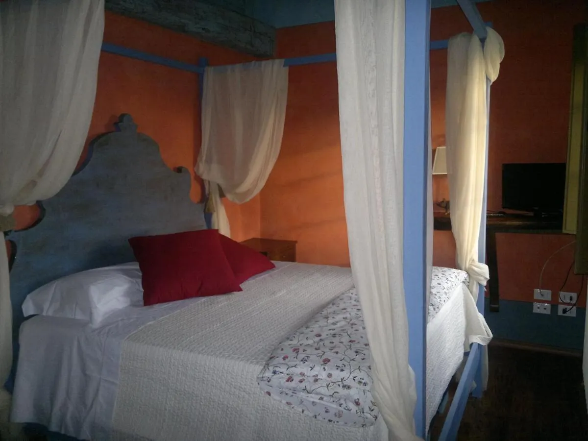 I Veroni - Agriturismo And Wine Cellar Понтассьеве