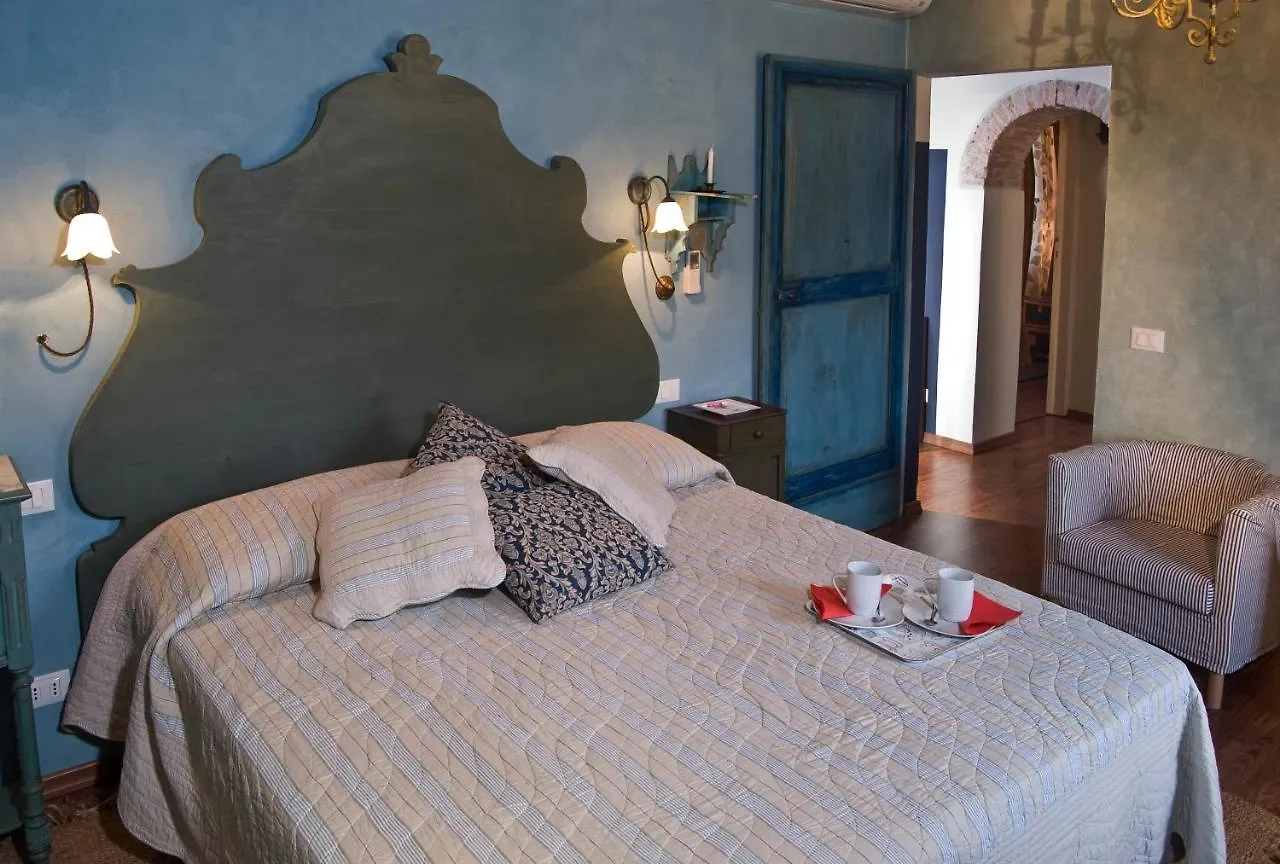 Фермерский дом I Veroni - Agriturismo And Wine Cellar Понтассьеве