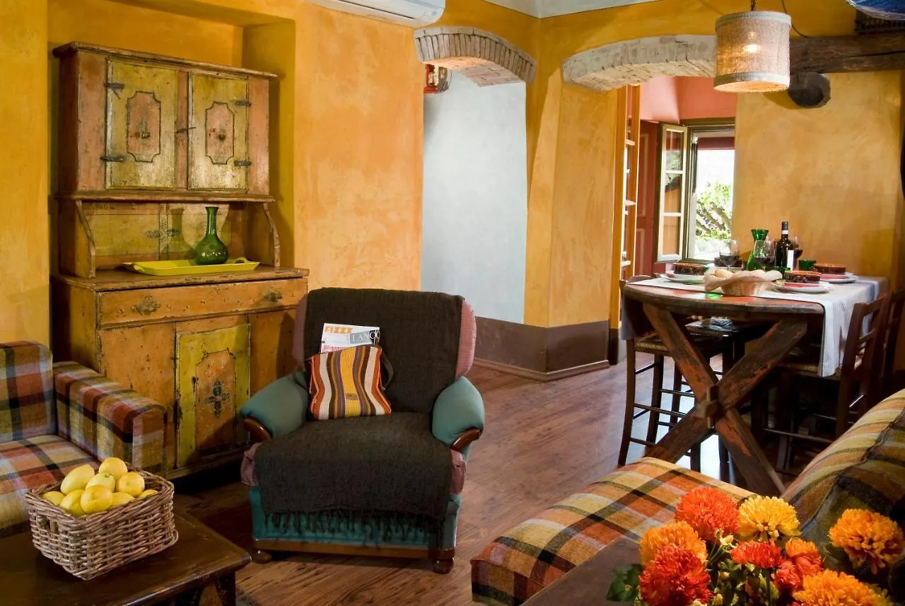 Фермерский дом I Veroni - Agriturismo And Wine Cellar Понтассьеве Италия