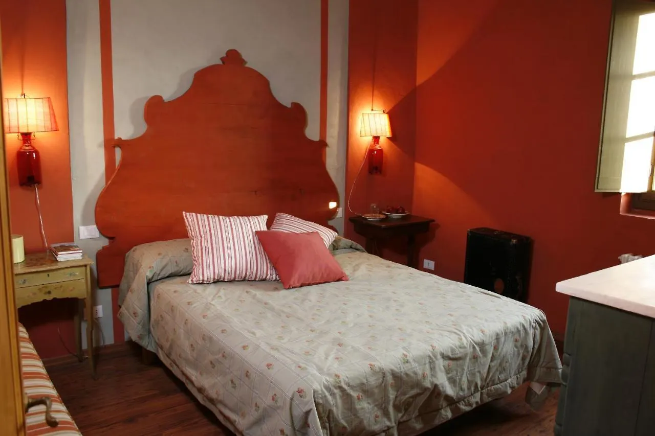 Фермерский дом I Veroni - Agriturismo And Wine Cellar Понтассьеве